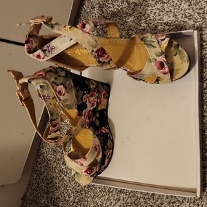 Floral Platform Sandals